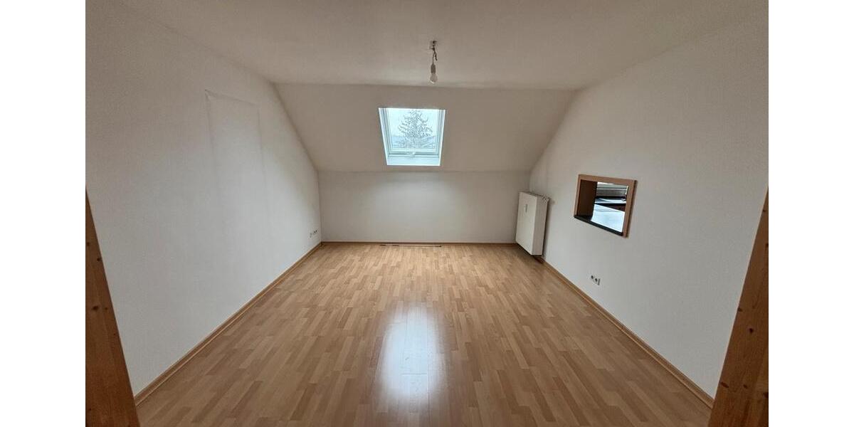 Maisonettenwohnung Deizisau - 3.5 Zimmer, 90 m&sup2;, 1.200&euro; | Angebot:26012926