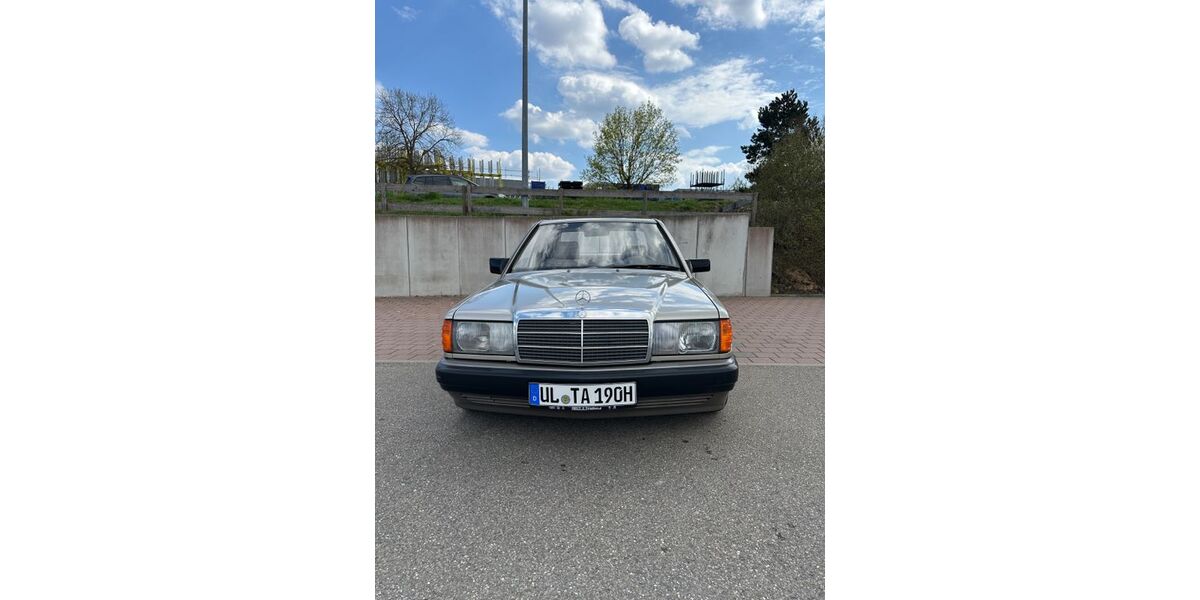 Mercedes-Benz 190 208.000 km 6.500 &euro; Laichingen 89150