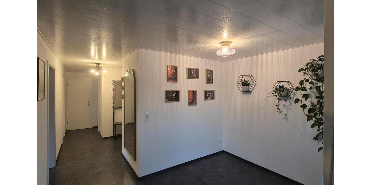 Dachgeschoßwohnung Schwäbisch Gmünd - 3 Zimmer, 65 m&sup2;, 800&euro; | Angebot:25875398