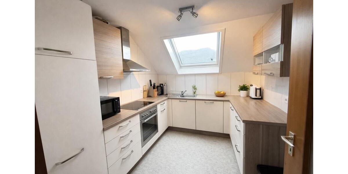 Dachgeschoßwohnung Welzheim - 5 Zimmer, 99 m&sup2;, 980&euro; | Angebot:25226778