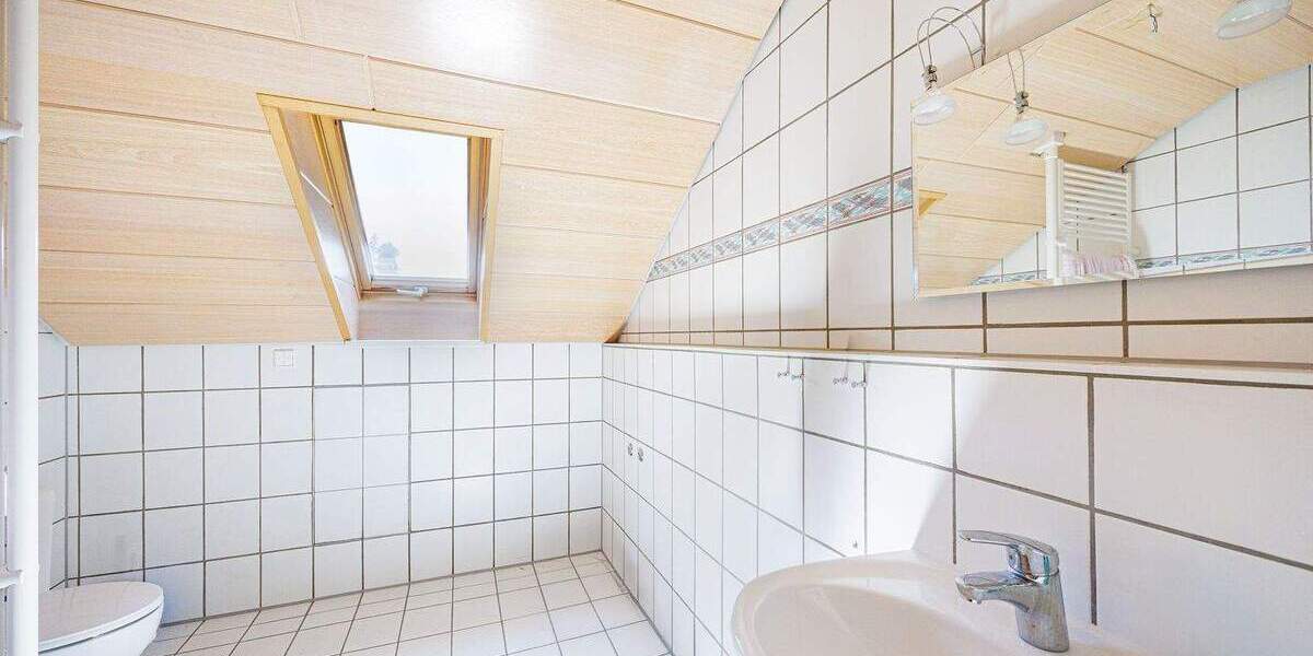 Mehrfamilienhaus, Wohnhaus Winnenden Breuningsweiler - 9 Zimmer, 255 m&sup2;, 649.000&euro; | Angebot:25697991