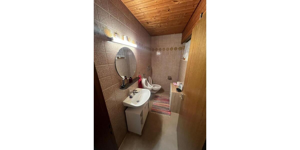 Doppelhaushälfte Nürtingen - 6 Zimmer, 160 m&sup2;, 550.000&euro; | Angebot:26074031