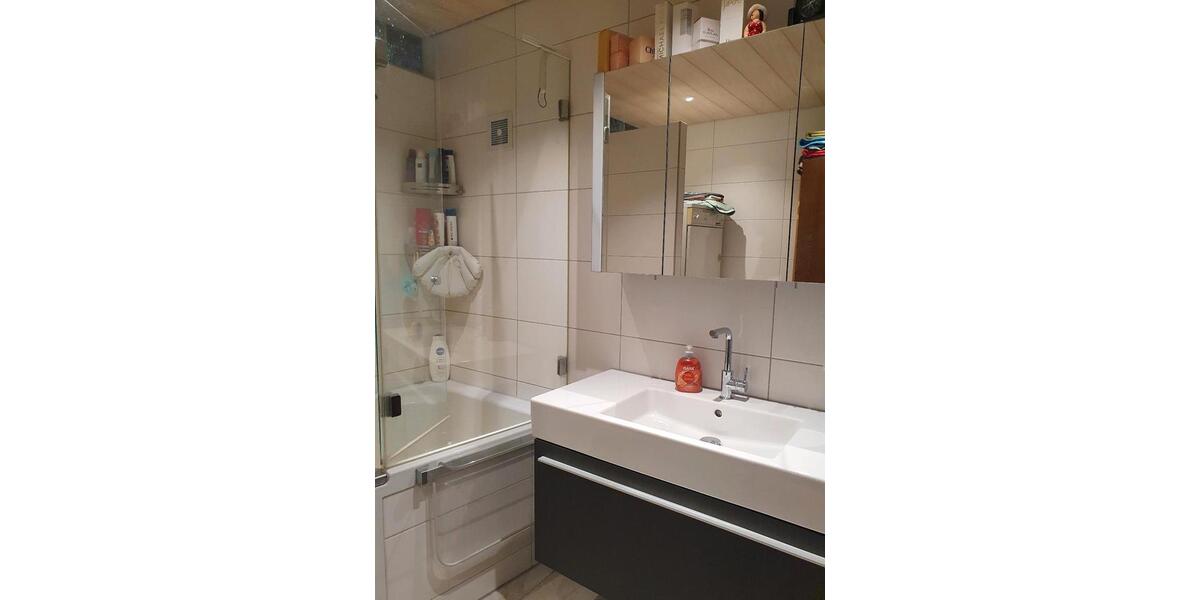 Etagenwohnung Salach - 4 Zimmer, 103 m&sup2;, 295.000&euro; | Angebot:25945431