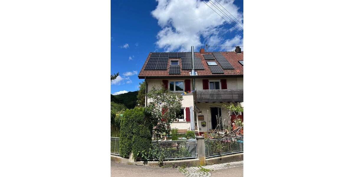 Doppelhaushälfte Wiesensteig - 7 Zimmer, 134 m&sup2;, 419.000&euro; | Angebot:25692829