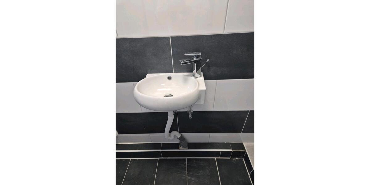 Etagenwohnung Bad Urach - 3 Zimmer, 80 m&sup2;, 1.000&euro; | Angebot:27570396
