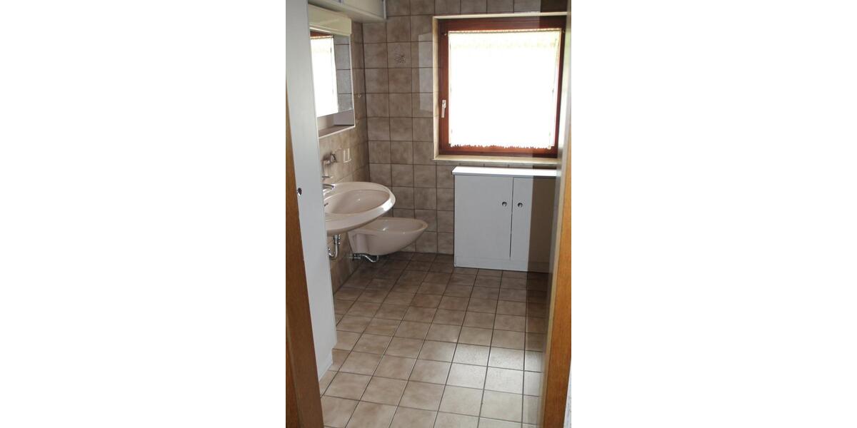 Einfamilienhaus Wiesensteig - 10.5 Zimmer, 180 m&sup2;, 490.000&euro; | Angebot:24638352