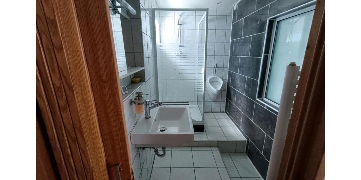 Erdgeschoßwohnung Täferrot - 4 Zimmer, 100 m&sup2;, 1.600&euro; | Angebot:25917815