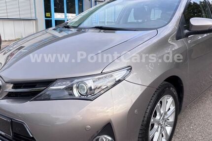 Toyota Auris 148.000 km 9.600 &euro; Essingen 73457
