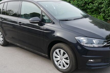 VW Touran 87.500 km 21.499 &euro; Laichingen 89150