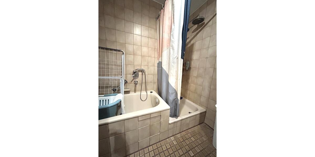 Dachgeschoßwohnung Salach - 3 Zimmer, 70 m&sup2;, 229.000&euro; | Angebot:26545408