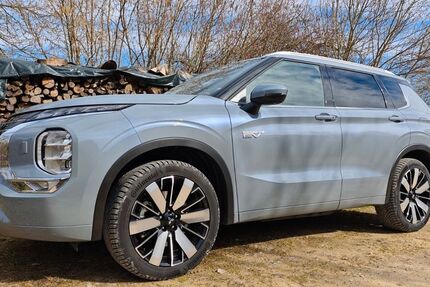 Mitsubishi Outlander 9.250 km 45.790 &euro; Oberboihingen 72644