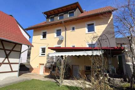 Haus Leutenbach - 8 Zimmer, 144 m&sup2;, 540.000&euro; | Angebot:25663321
