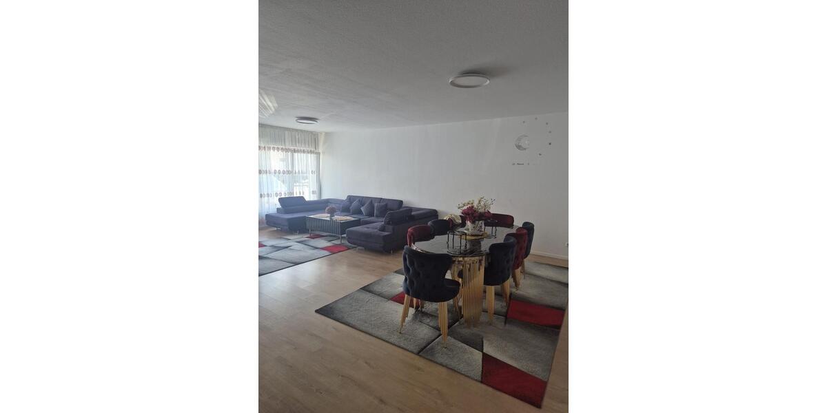 Erdgeschoßwohnung Göppingen Bruckwasen - 5 Zimmer, 134 m&sup2;, 370.000&euro; | Angebot:25843705