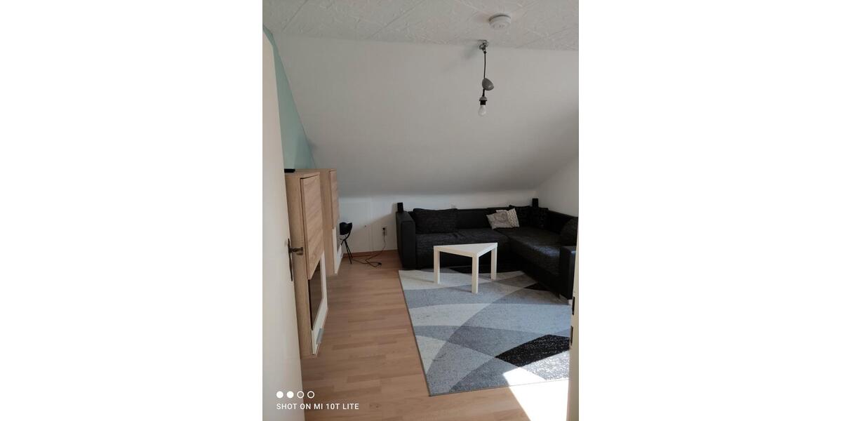 Dachgeschoßwohnung Gammelshausen - 4 Zimmer, 45 m&sup2;, 440&euro; | Angebot:27611697