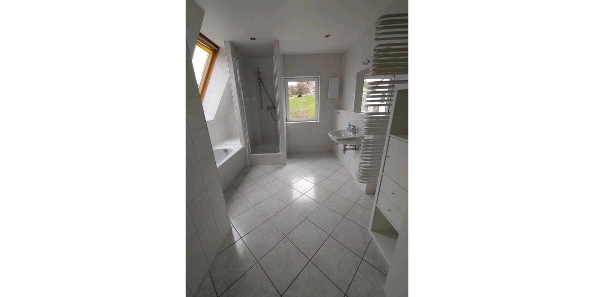 Etagenwohnung Esslingen am Neckar Pliensauvorstadt - 3 Zimmer, 92 m&sup2;, 1.380&euro; | Angebot:26664918