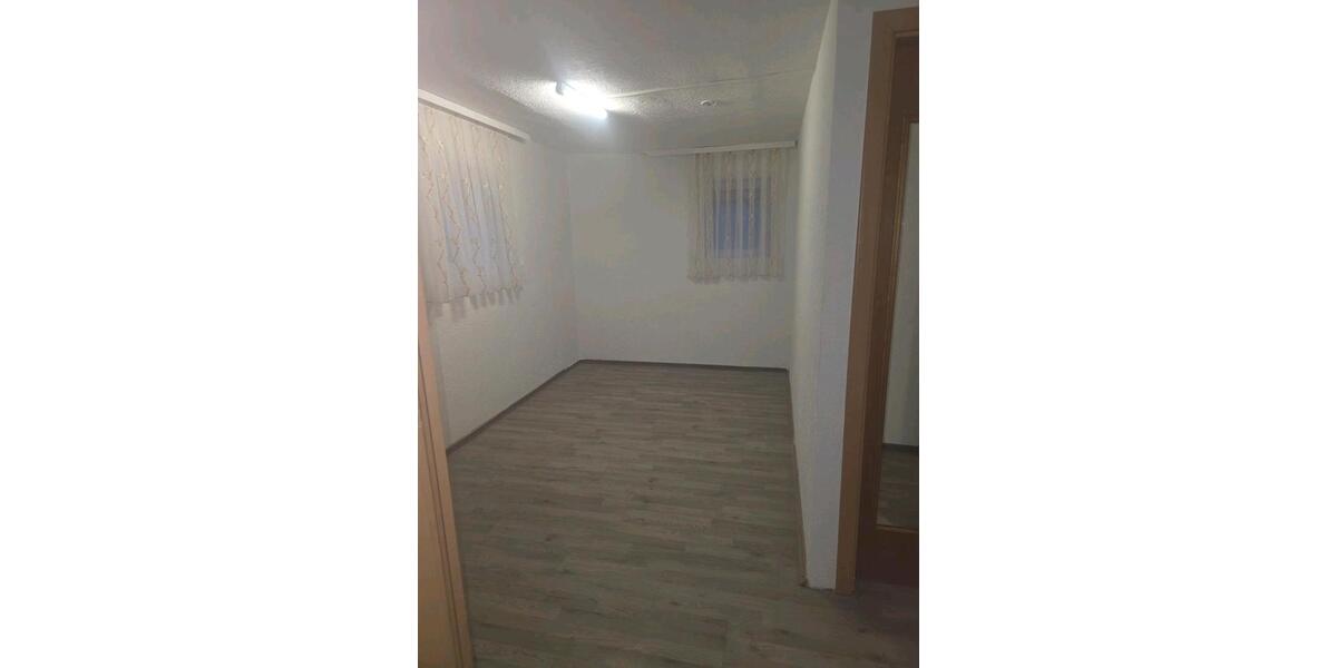 Erdgeschoßwohnung Deggingen - 1 Zimmer, 65 m&sup2;, 540&euro; | Angebot:26040717