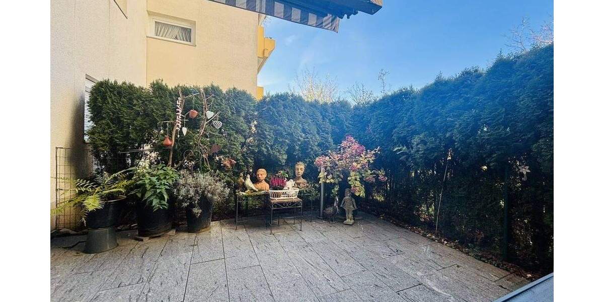 Etagenwohnung Esslingen Sulzgries - 4 Zimmer, 105 m&sup2;, 410.000&euro; | Angebot:25662735