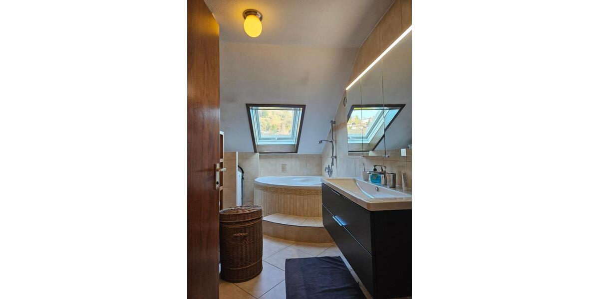 Dachgeschoßwohnung Auenwald - 4.5 Zimmer, 117 m&sup2;, 345.000&euro; | Angebot:25932901