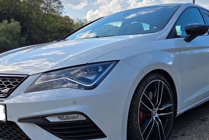 Seat Leon 58.000 km 22.990 &euro; Donzdorf 73072