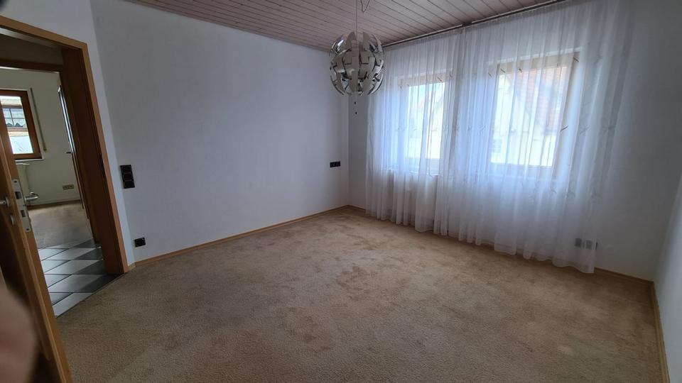 Erdgeschoßwohnung Unterensingen - 4 Zimmer, 108 m&sup2;, 1.250&euro; | Angebot:26012938