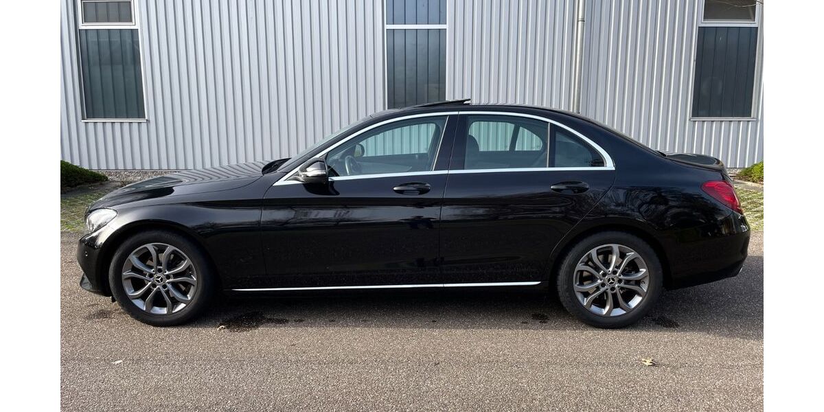 Mercedes-Benz C 180 127.714 km 19.500 &euro; Schorndorf 73614