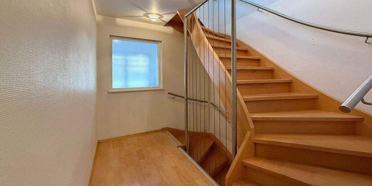 Mehrfamilienhaus, Wohnhaus Esslingen am Neckar Stadtmitte - 1 Zimmer, 247 m&sup2;, 1.300.000&euro; | Angebot:25864400