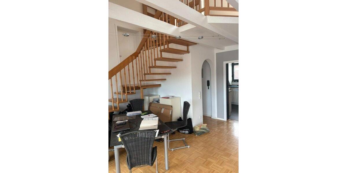 Dachgeschoßwohnung Weinstadt - 3 Zimmer, 114 m&sup2;, 475.000&euro; | Angebot:26678709