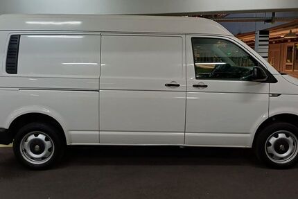 VW T6 Transporter 228.000 km 15.400 &euro; Esslingen am Neckar 73733