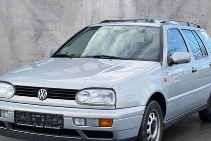 VW Golf 103.300 km 3.990 &euro; Nürtingen bei Stuttgart 72622