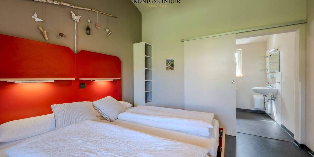 Mehrfamilienhaus, Wohnhaus Bad Urach - Hengen Hengen - 8 Zimmer, 123 m&sup2;, 550.000&euro; | Angebot:25732934