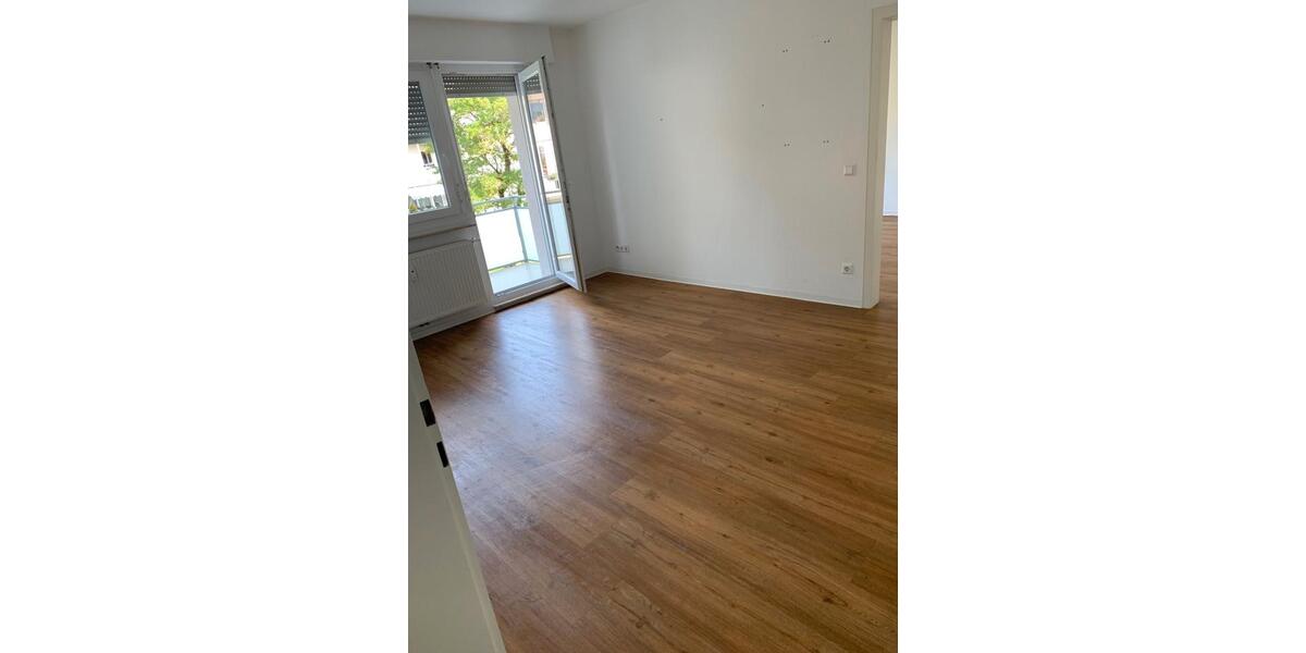 Etagenwohnung Esslingen am Neckar Oberesslingen - 3 Zimmer, 99 m&sup2;, 1.097&euro; | Angebot:26649389