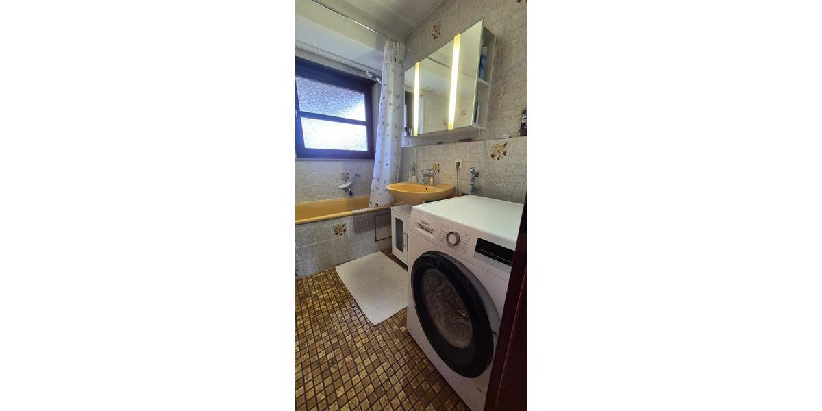 Etagenwohnung Waiblingen - 3.5 Zimmer, 84 m&sup2;, 1.050&euro; | Angebot:25919135