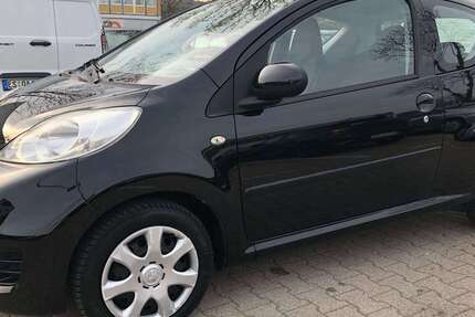 Peugeot 107 89.900 km 3.190 &euro; Ebersbach Fils 73061