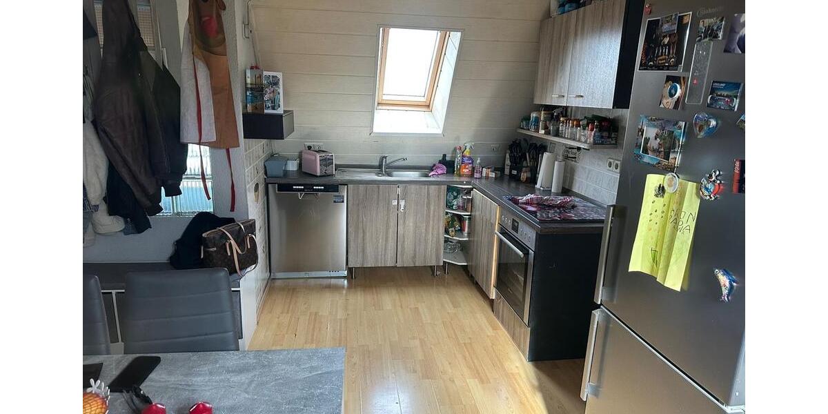 Dachgeschoßwohnung Wendlingen am Neckar - 3 Zimmer, 68 m&sup2;, 900&euro; | Angebot:25945532