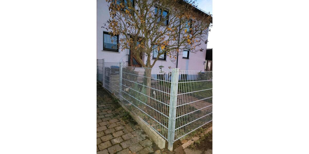 Maisonettenwohnung Esslingen am Neckar Oberesslingen - 4 Zimmer, 120 m&sup2;, 1.000&euro; | Angebot:26122273