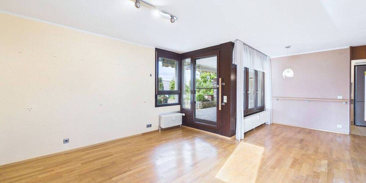 Etagenwohnung Ebersbach an der Fils Ebersbach - 3 Zimmer, 79 m&sup2;, 930&euro; | Angebot:26543566