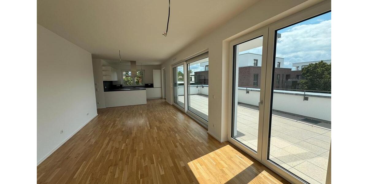 Dachgeschoßwohnung Nürtingen - 2 Zimmer, 105 m&sup2;, 1.567&euro; | Angebot:25972052