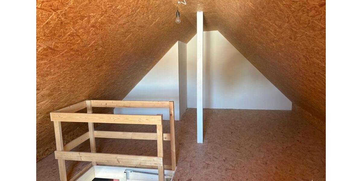Dachgeschoßwohnung Plüderhausen - 2 Zimmer, 47 m&sup2;, 900&euro; | Angebot:27576635