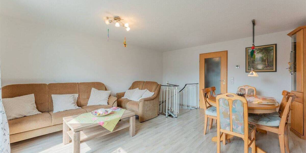 Etagenwohnung Ebersbach an der Fils Ebersbach - 4 Zimmer, 89 m&sup2;, 325.000&euro; | Angebot:25970847