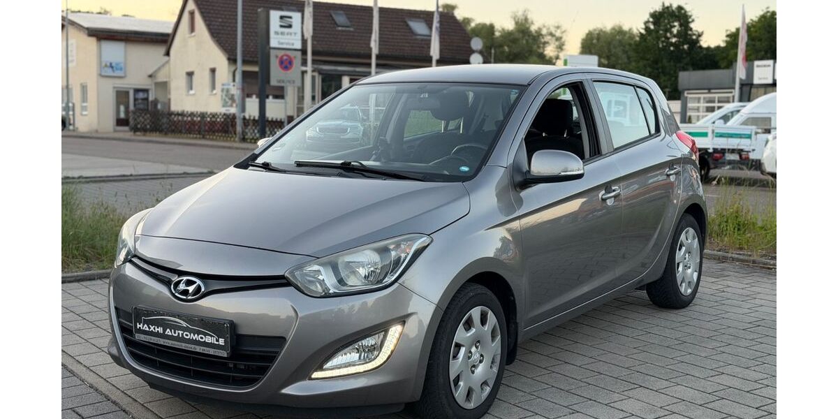 Hyundai i20 131.000 km 3.650 &euro; Schorndorf 73614