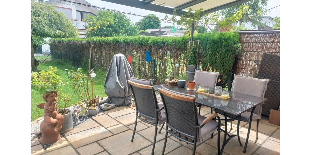 Reihenhaus Süßen - 5.5 Zimmer, 144 m&sup2;, 490.000&euro; | Angebot:26986729