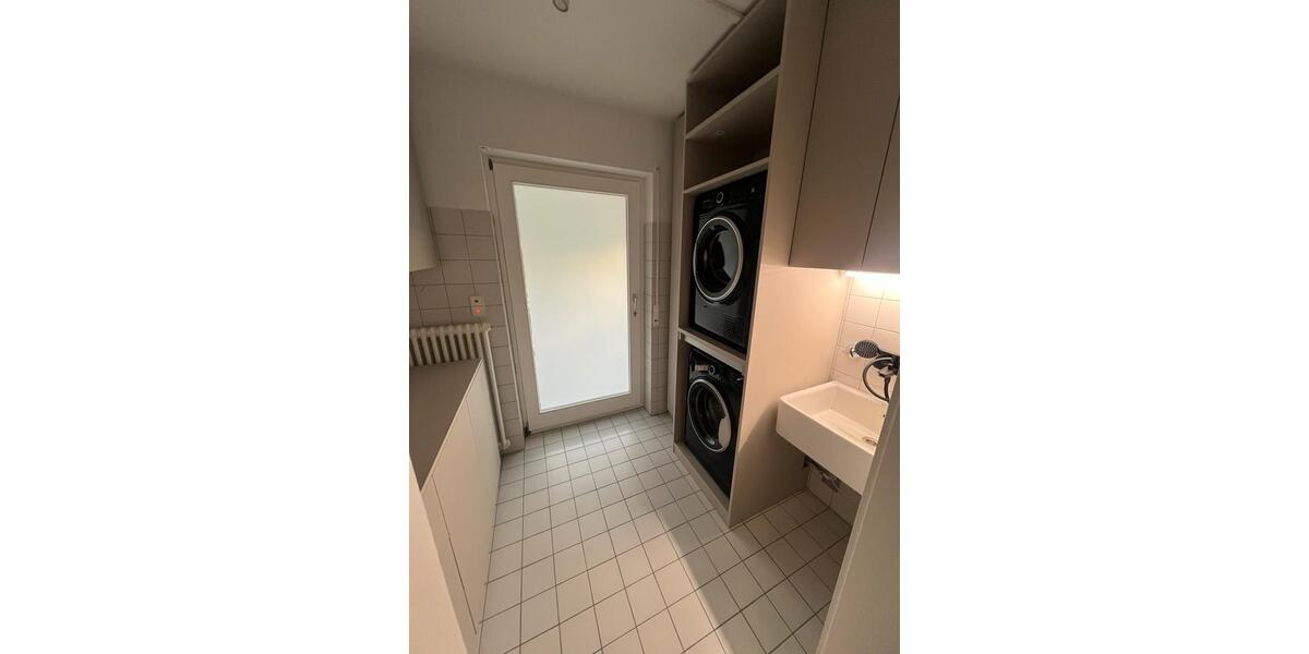 Einfamilienhaus Eislingen (Fils) - 6.5 Zimmer, 234 m&sup2;, 820.000&euro; | Angebot:26004828