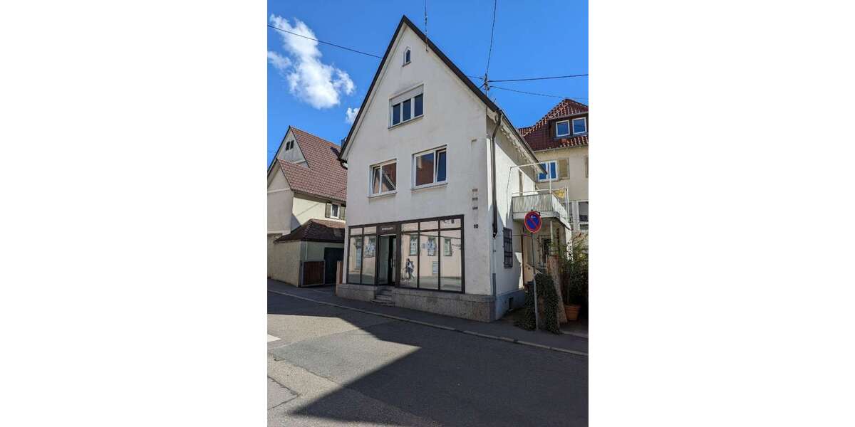 Einfamilienhaus Fellbach - 9 Zimmer, 130 m&sup2;, 3.000&euro; | Angebot:26966333