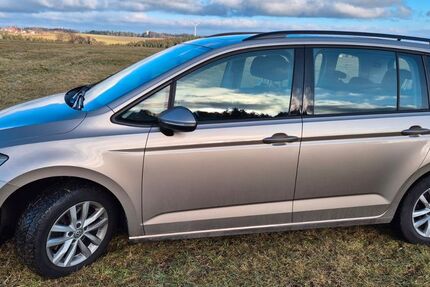 VW Touran 108.000 km 18.000 &euro; Welzheim 73642