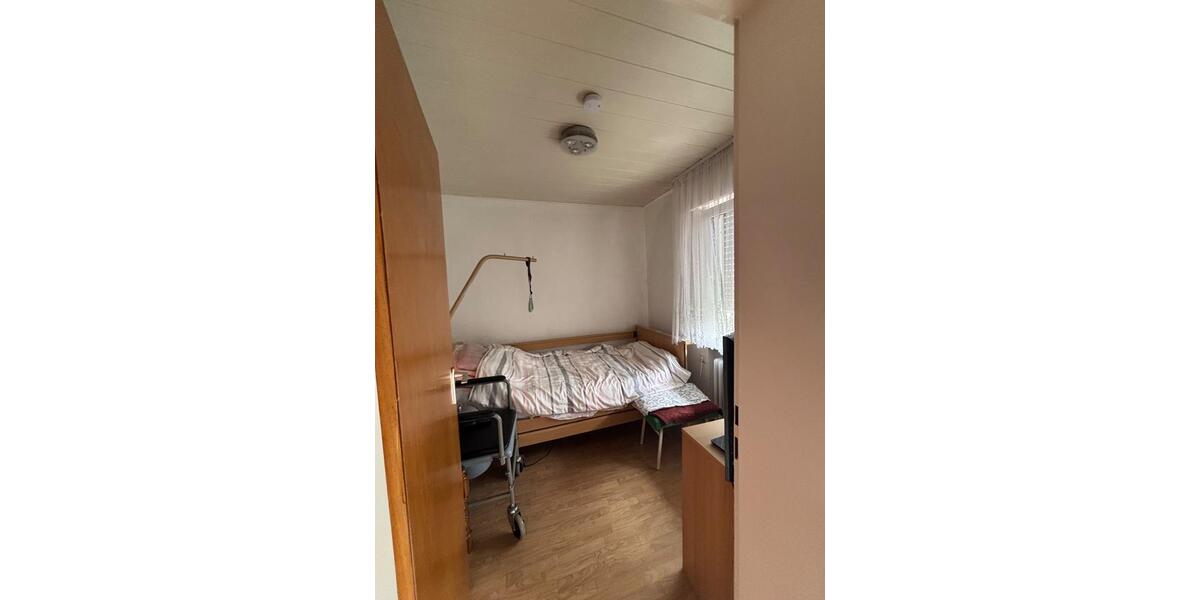 Dachgeschoßwohnung Weinstadt - 3.5 Zimmer, 74 m&sup2;, 215.000&euro; | Angebot:27008590