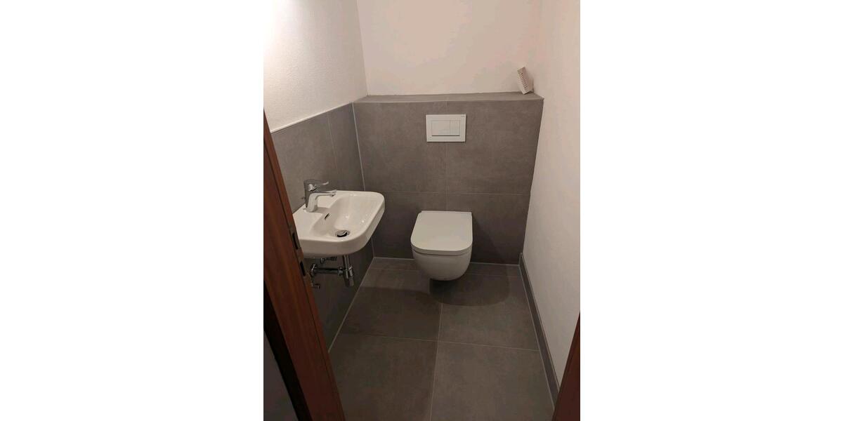 Erdgeschoßwohnung Eislingen (Fils) - 2 Zimmer, 81 m&sup2;, 1.070&euro; | Angebot:25893574