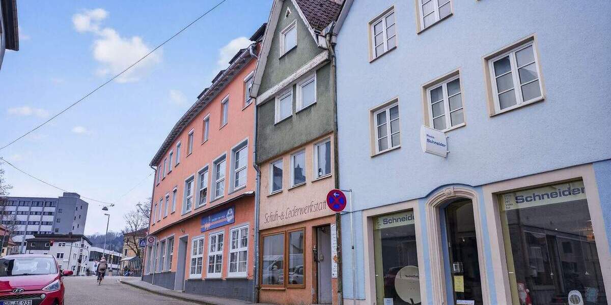 Mehrfamilienhaus, Wohnhaus Schwäbisch Gmünd - 9 Zimmer, 155 m&sup2;, 249.000&euro; | Angebot:25776970