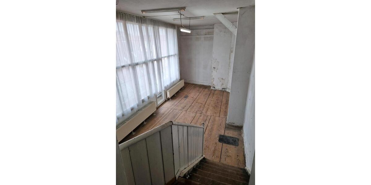 Dachgeschoßwohnung Schwäbisch Gmünd - 4 Zimmer, 120 m&sup2;, 900&euro; | Angebot:25963142