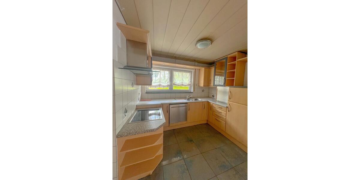 Reihenhaus Süßen - 7 Zimmer, 202 m&sup2;, 590.000&euro; | Angebot:26163656