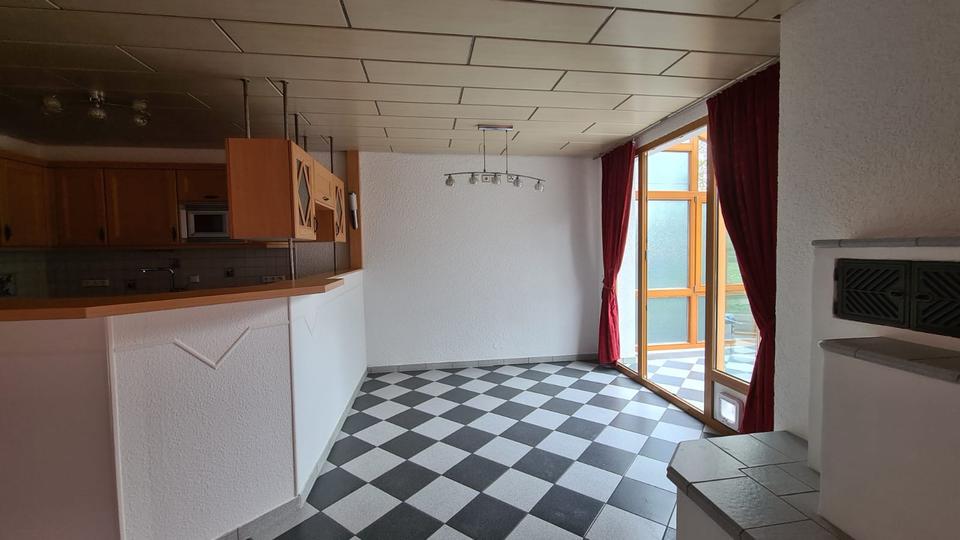 Erdgeschoßwohnung Unterensingen - 4 Zimmer, 108 m&sup2;, 1.250&euro; | Angebot:26012938